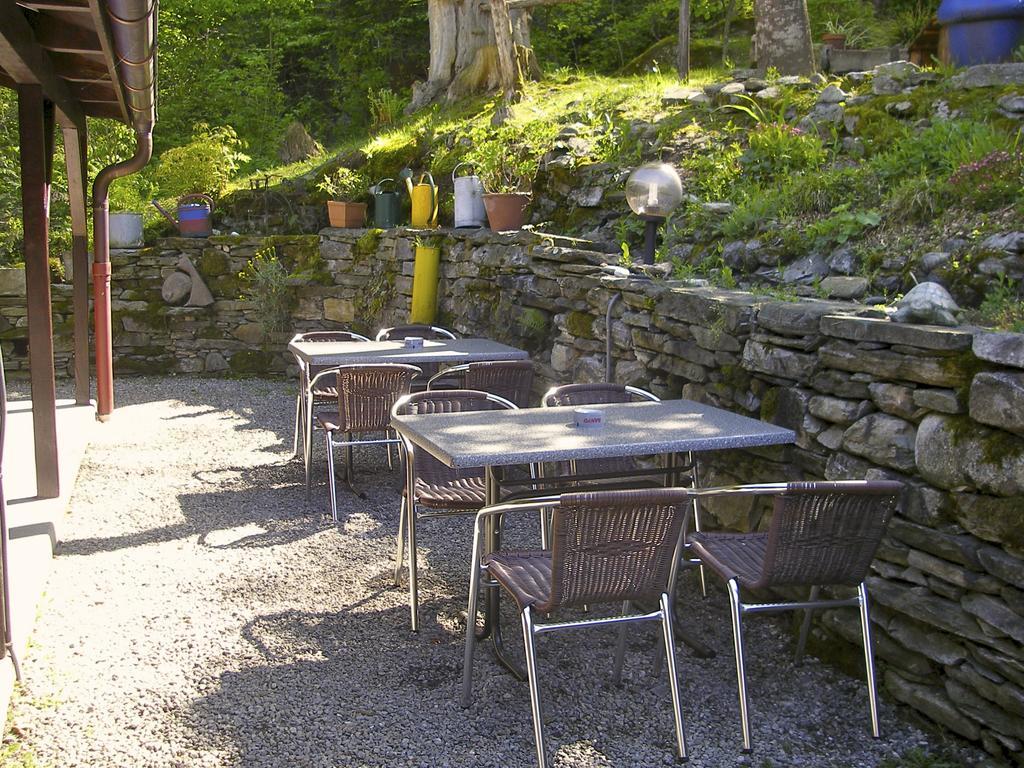Albergue Baracca Backpacker Aurigeno Exterior foto
